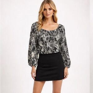 AMANDA UPRICHARD Snake Print Silk Blouse